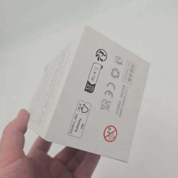 AUTHENTIC Serenity Big Into Energy  SEALED Labubu & Bonus Hard Case 😍 - Picture 6 of 9